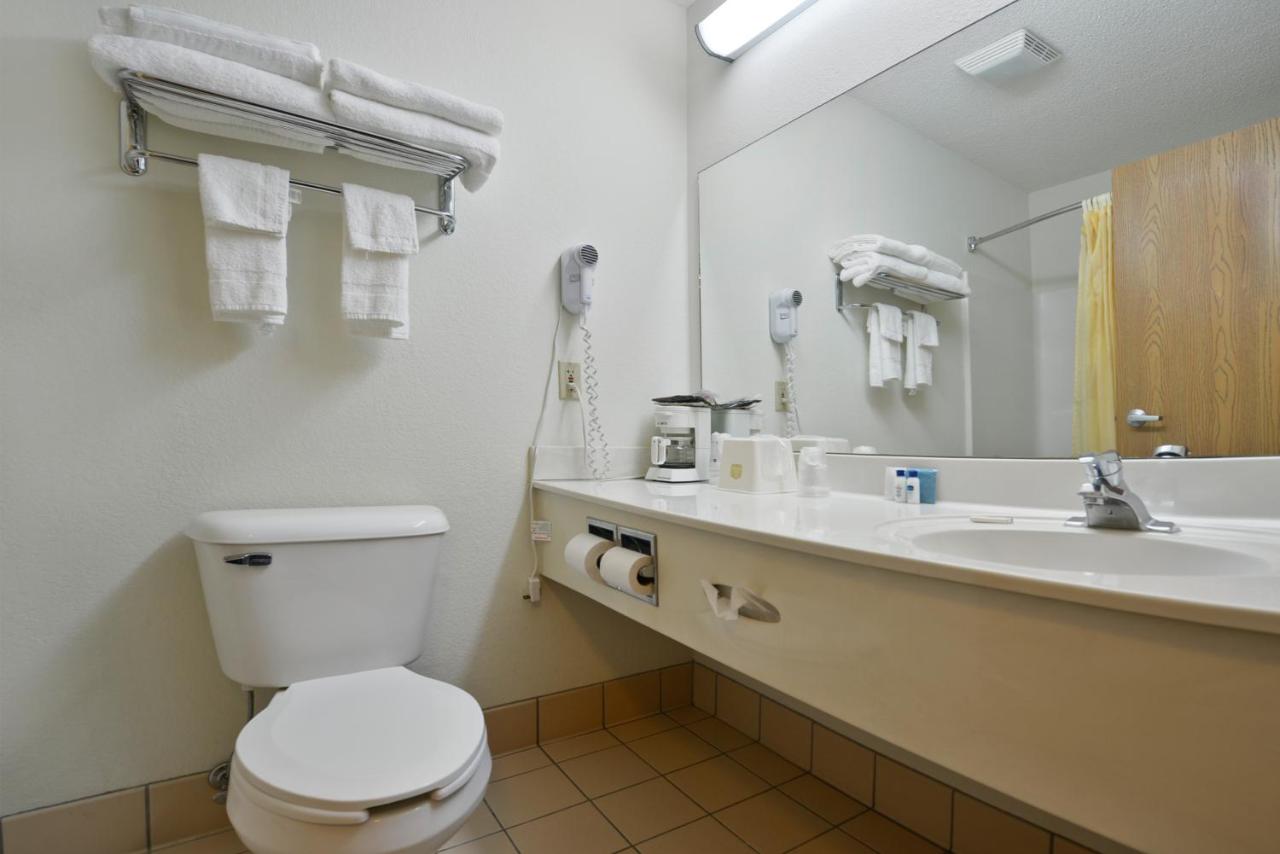 King Room - Non-Smoking at Baymont by Wyndham Albany