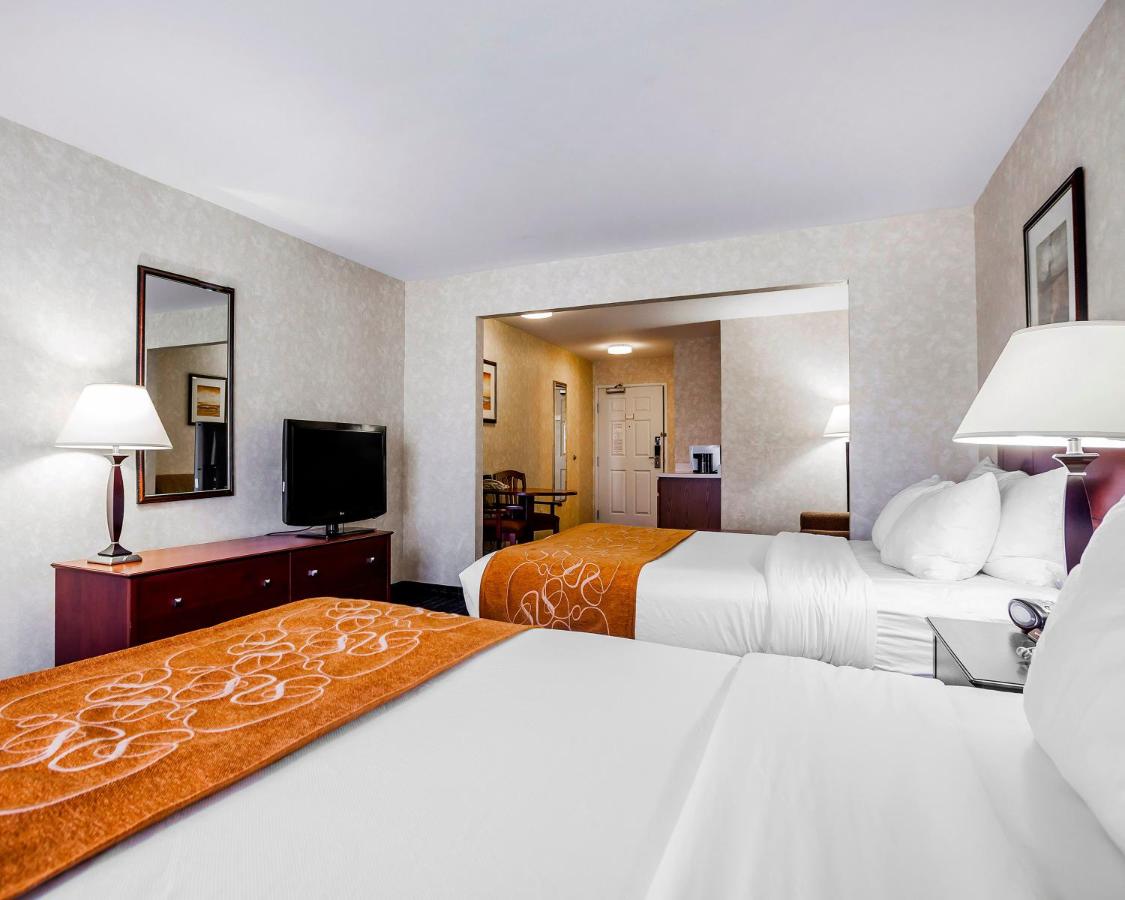 Room #49044707 at Comfort Suites Independence - Kansas City