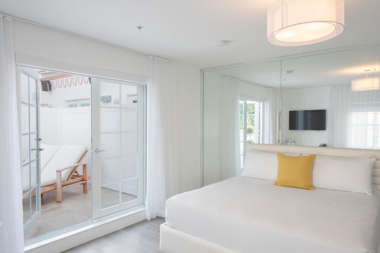 Suite with Terrace at President Hotel Villa