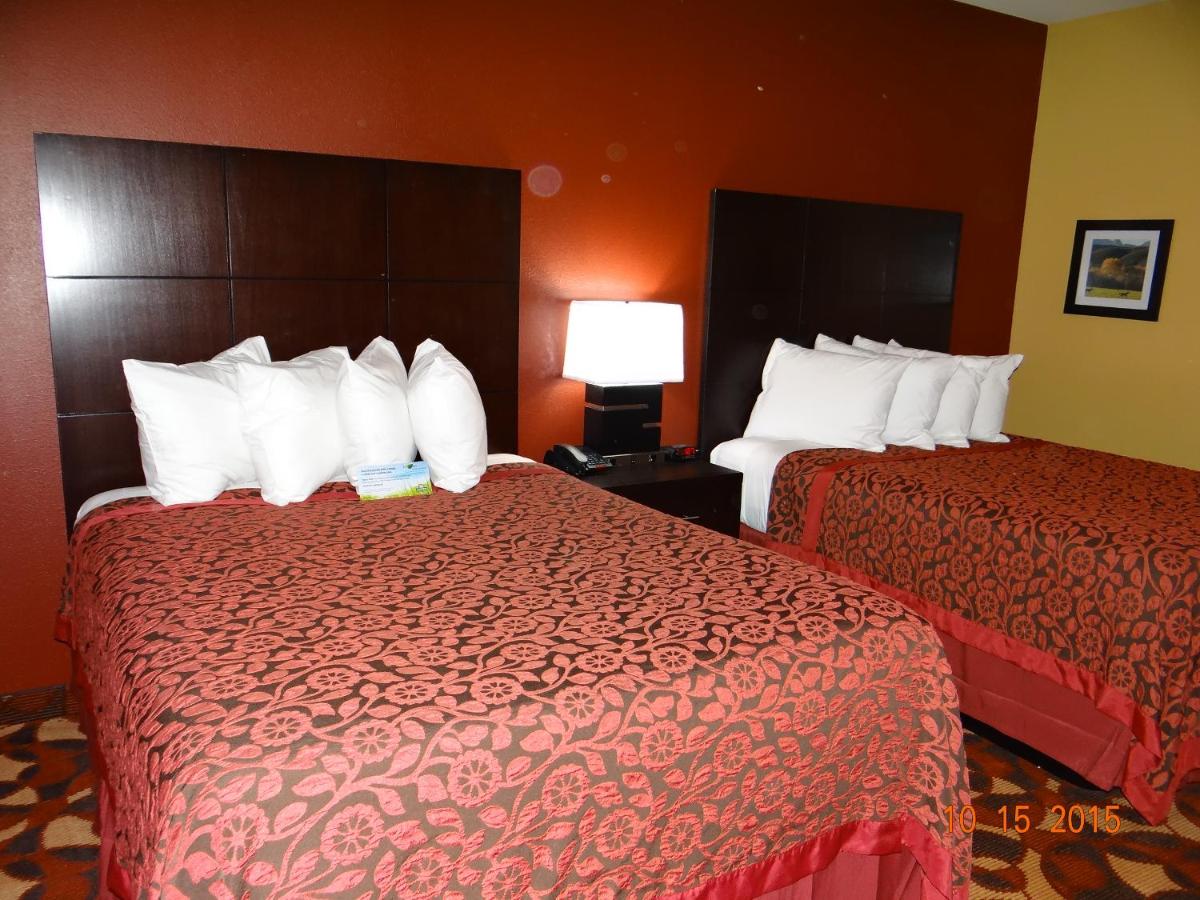 Queen Room with Two Queen Beds - Non-Smoking at Days Inn & Suites by Wyndham El Dorado