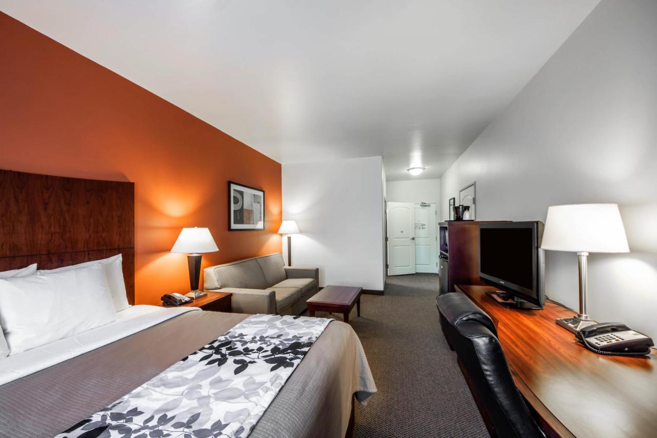 King Suite - Non-Smoking at Garner Hotel Lawton Fort Sill Area by IHG