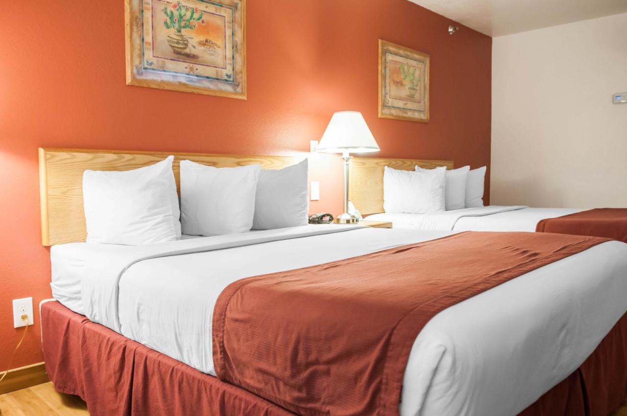 Queen Room with Two Queen Beds - Pet Friendly at Econo Lodge Albuquerque Old Town