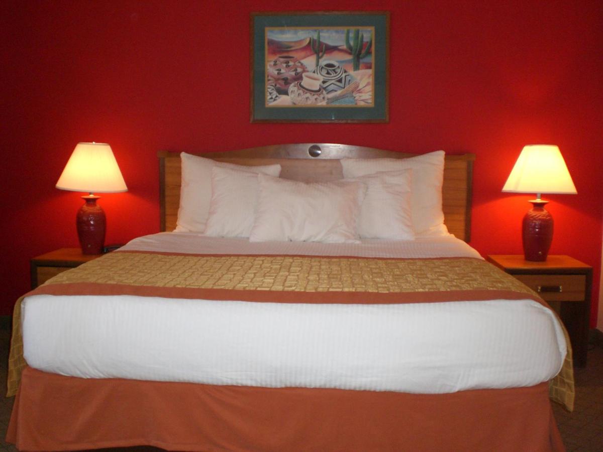 King Room -Smoking at Hawthorn Suites by Wyndham Albuquerque