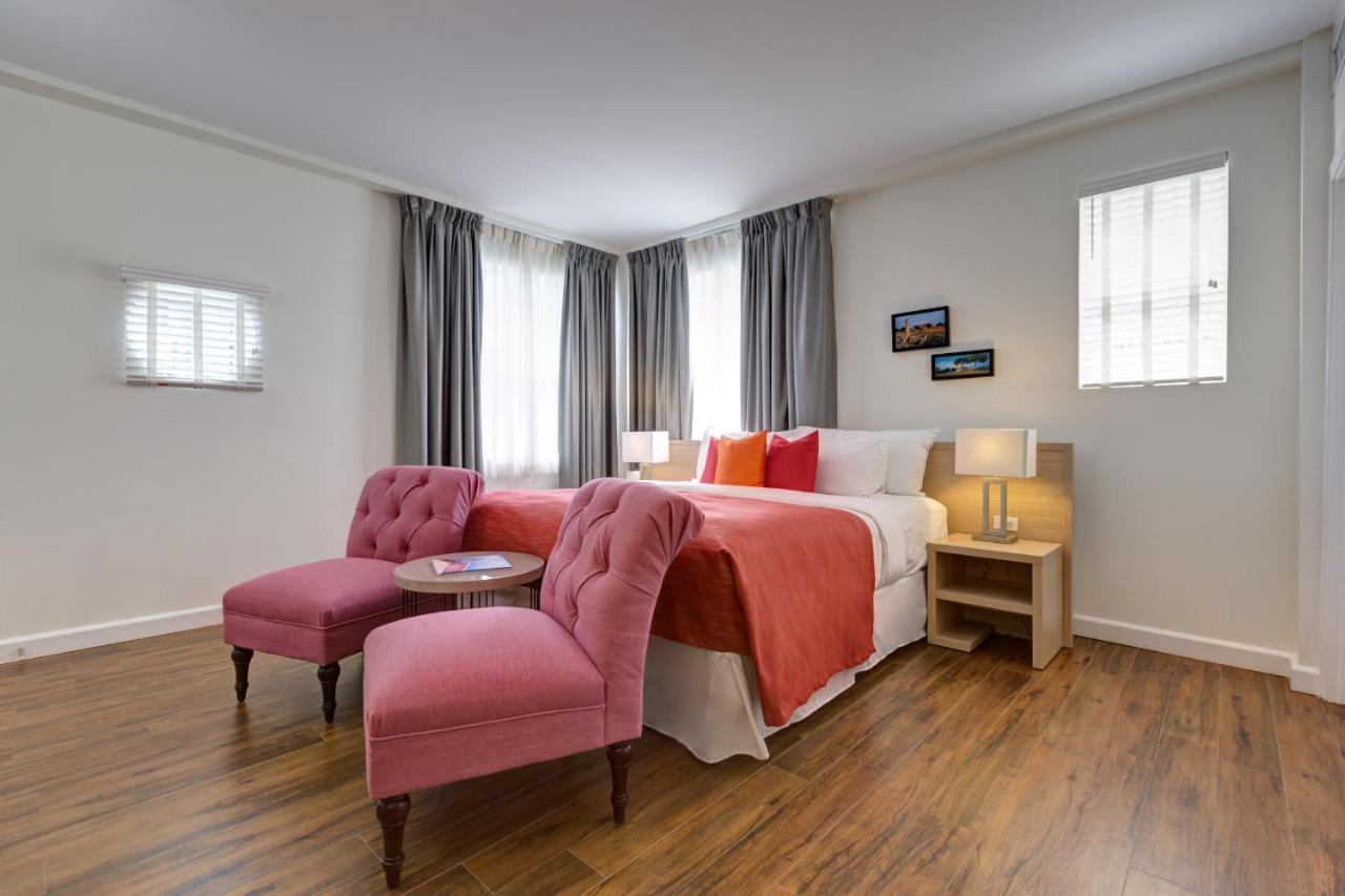 Deluxe King Room at Villa Italia by At Mine Hospitality