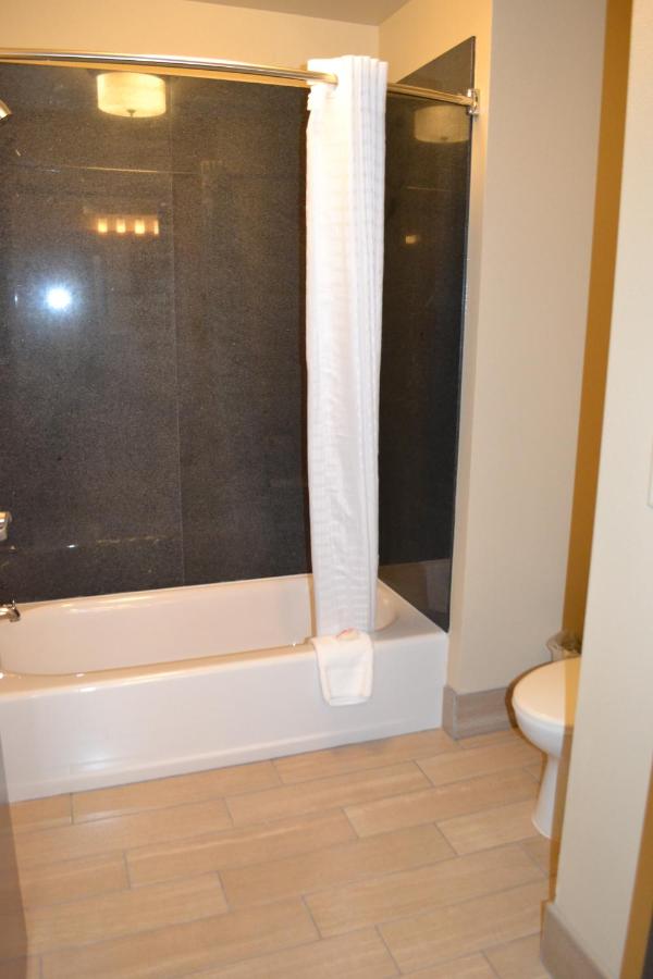 Deluxe King Room - Non-Smoking at Baymont by Wyndham Grand Forks