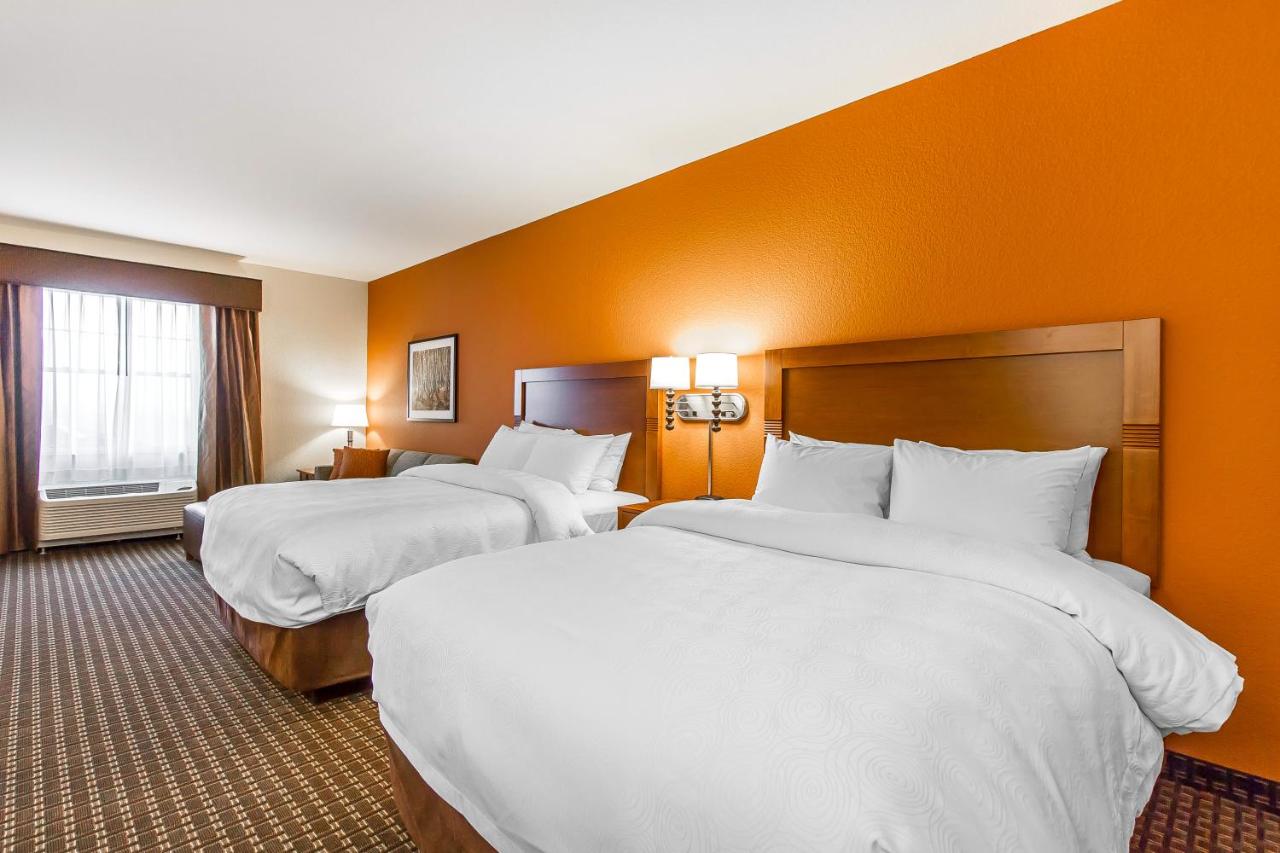 One-Bedroom Queen Suite with Two Queen Beds - Non-Smoking at MainStay Suites Stanley