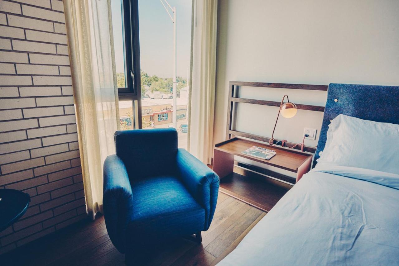 Deluxe King Room at South Congress Hotel