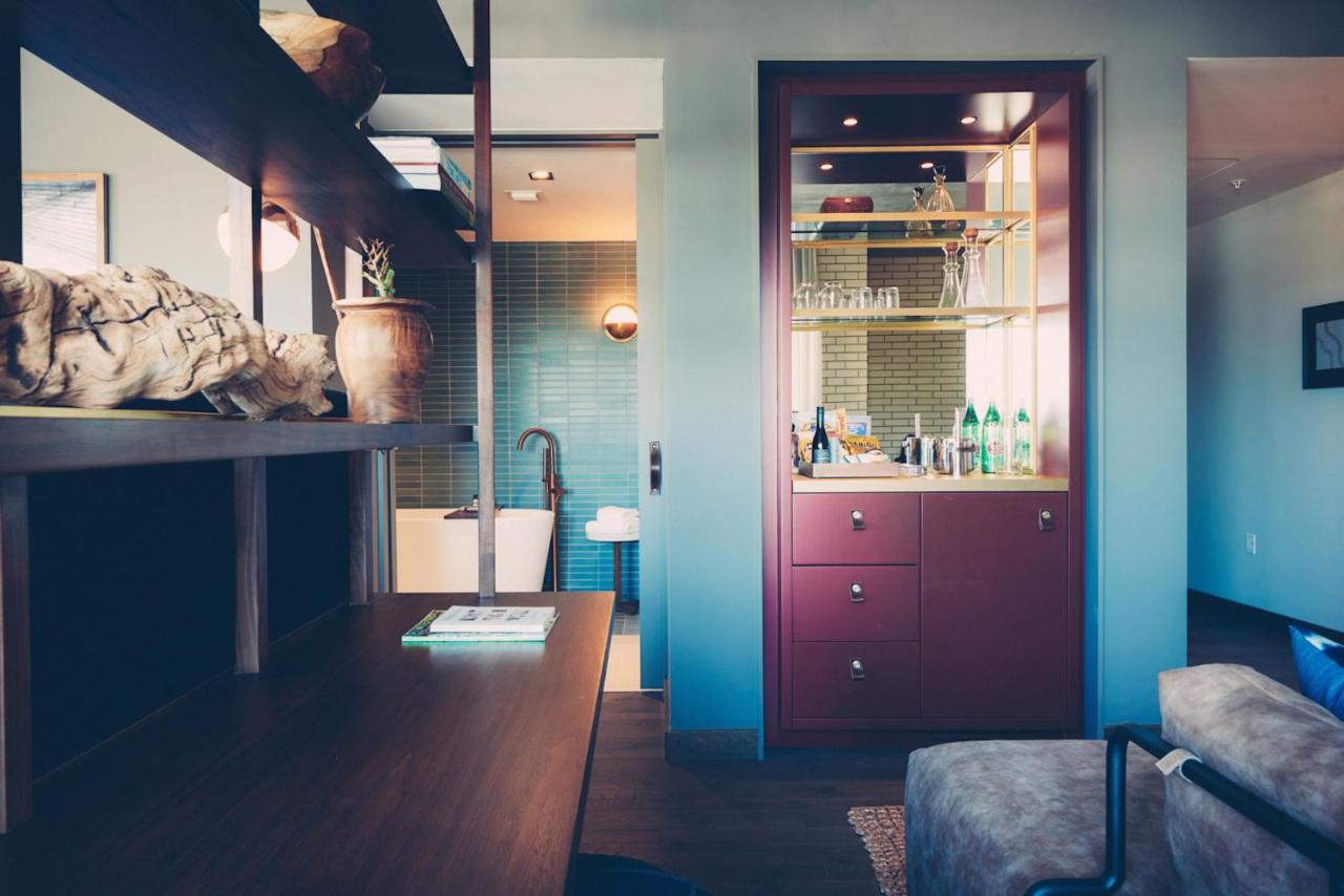 Deluxe King Suite at South Congress Hotel
