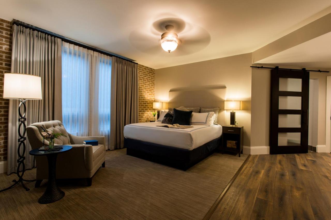 Signature One-Bedroom Suite at The Restoration
