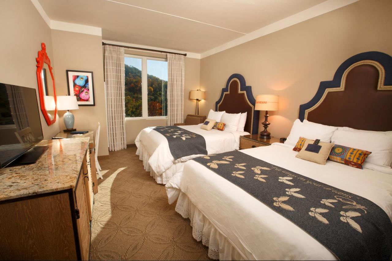 Queen Room with Two Queen Beds at Dollywood's DreamMore Resort