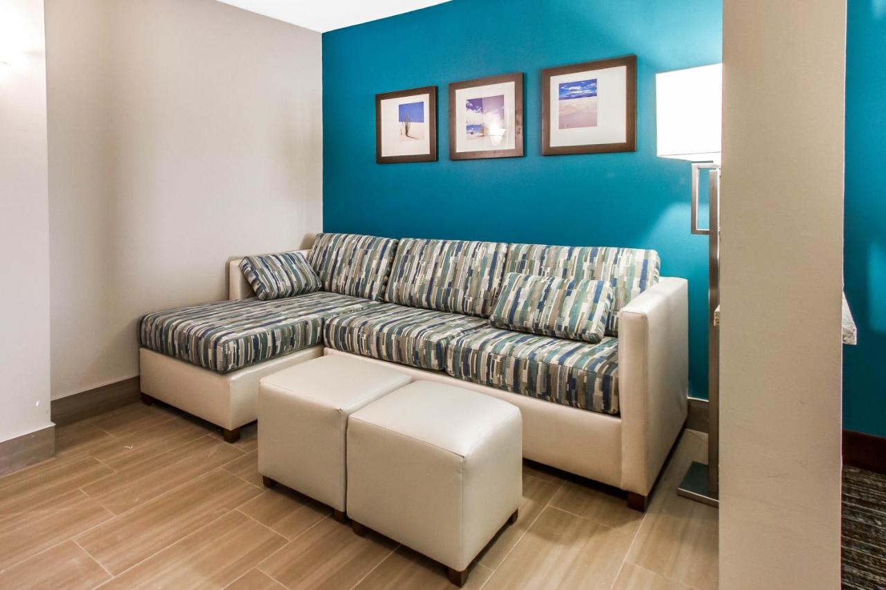 King Suite with Sofabed - Non-Smoking at Comfort Suites Las Cruces I-25 North
