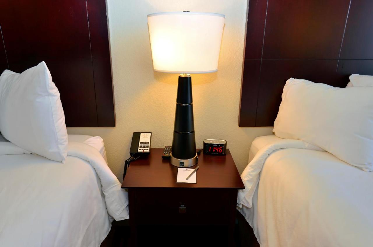 Queen Studio at Cobblestone Inn & Suites - Holstein