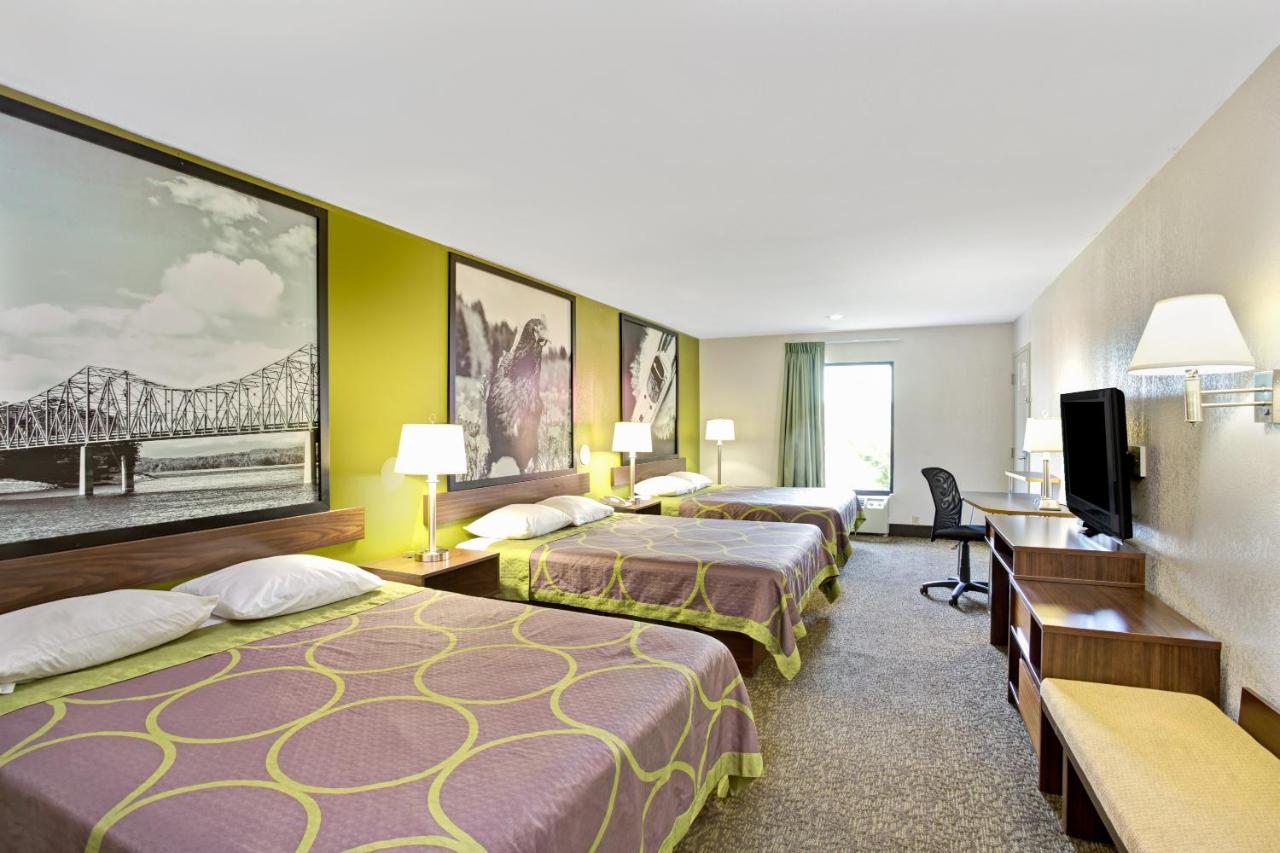 Queen Room with Two Queen Beds - Non-Smoking at Super 8 by Wyndham Gainesville