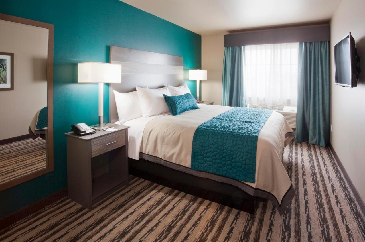 Deluxe King Suite at GrandStay Hotel and Suites