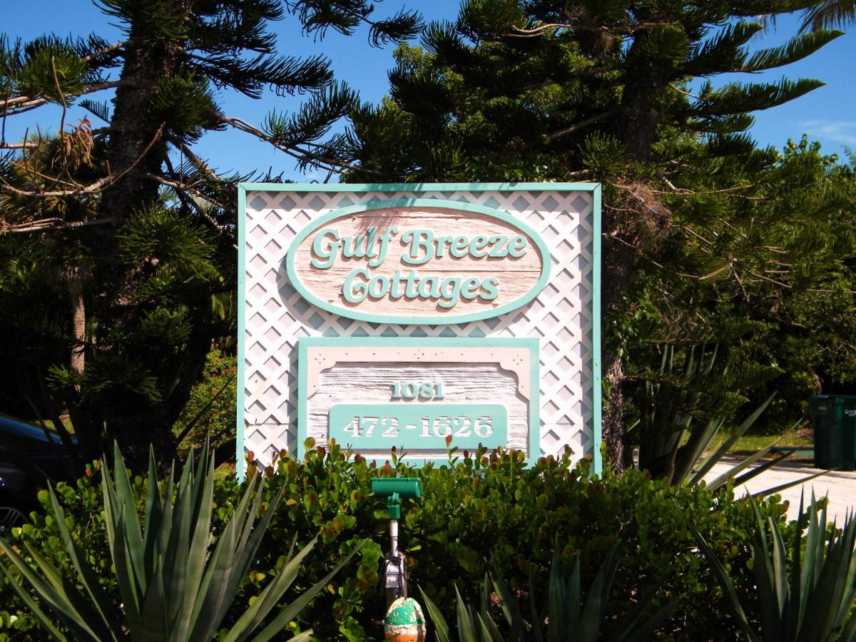 | Gulf Breeze Cottages