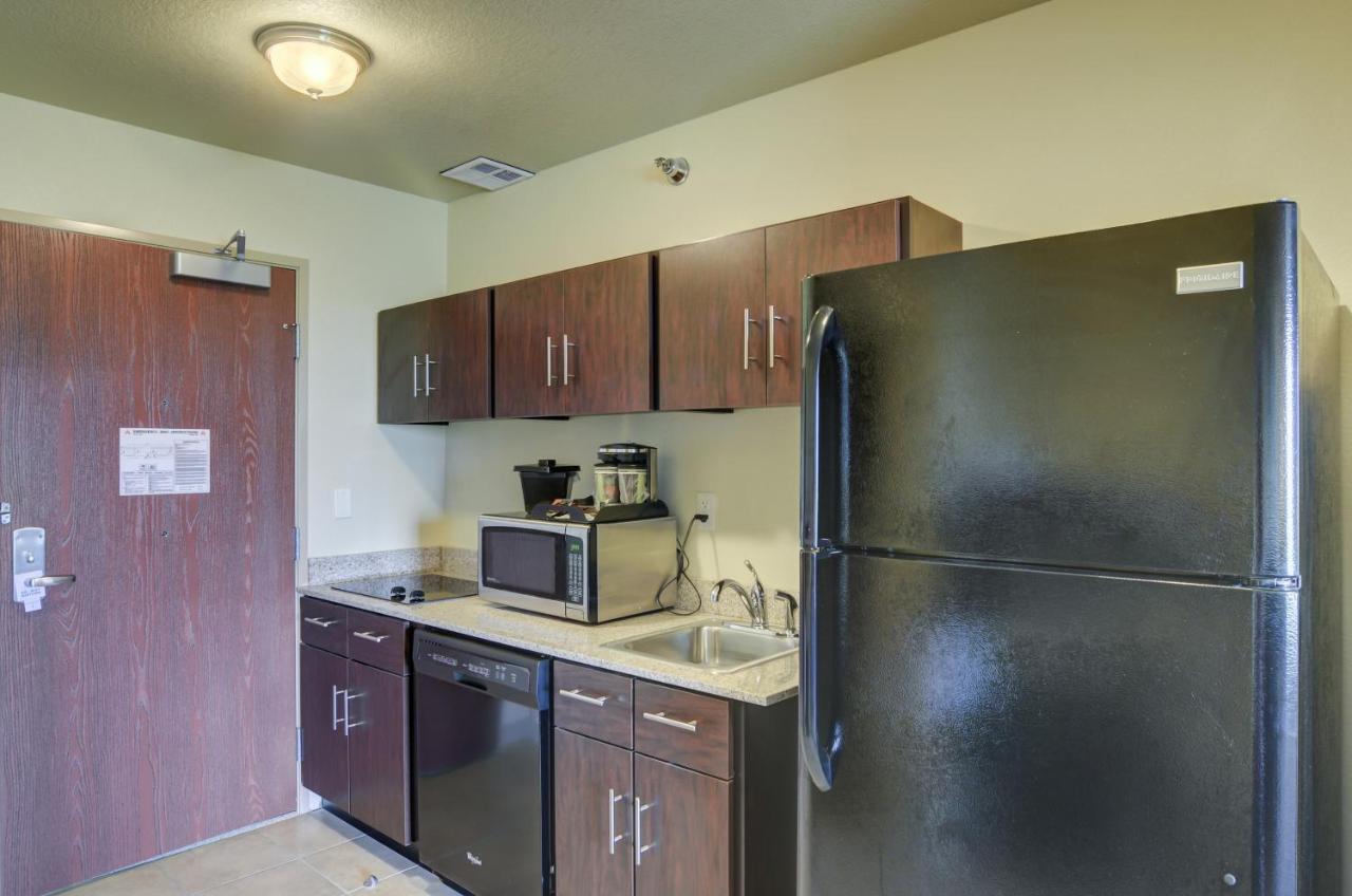 One-Bedroom Suite at Cobblestone Inn & Suites - Altamont