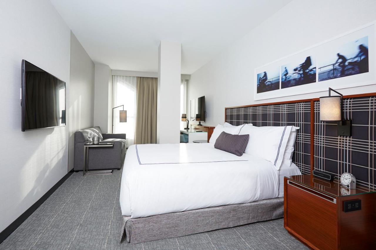 King Studio with Sofa Bed at The Godfrey Hotel Boston