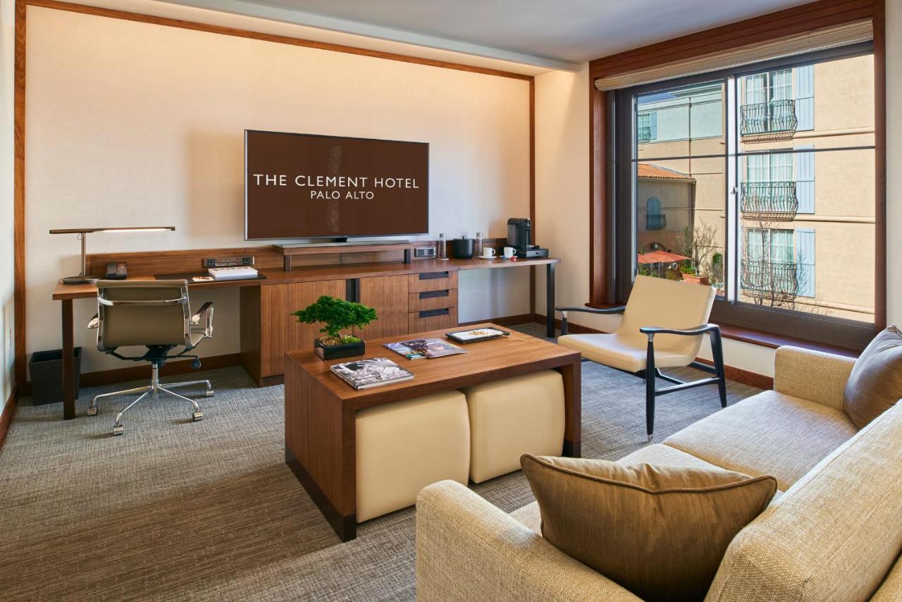 Upper Level Suite at Clement Palo Alto – All-Inclusive Urban Resort