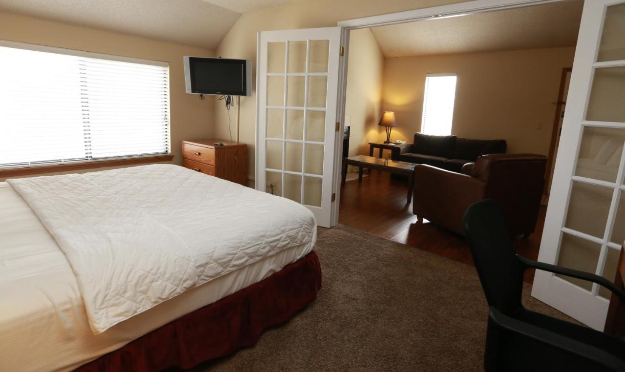 | Sterling Hotel and Suites