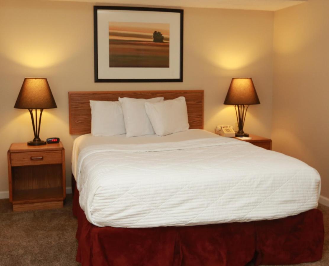 Sterling Hotel and Suites
