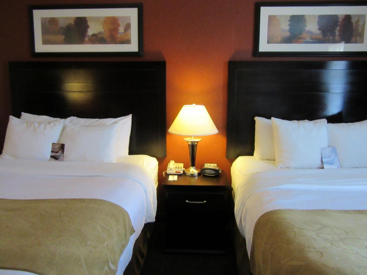 Queen Suite with Two Queen Beds at Comfort Suites Airport