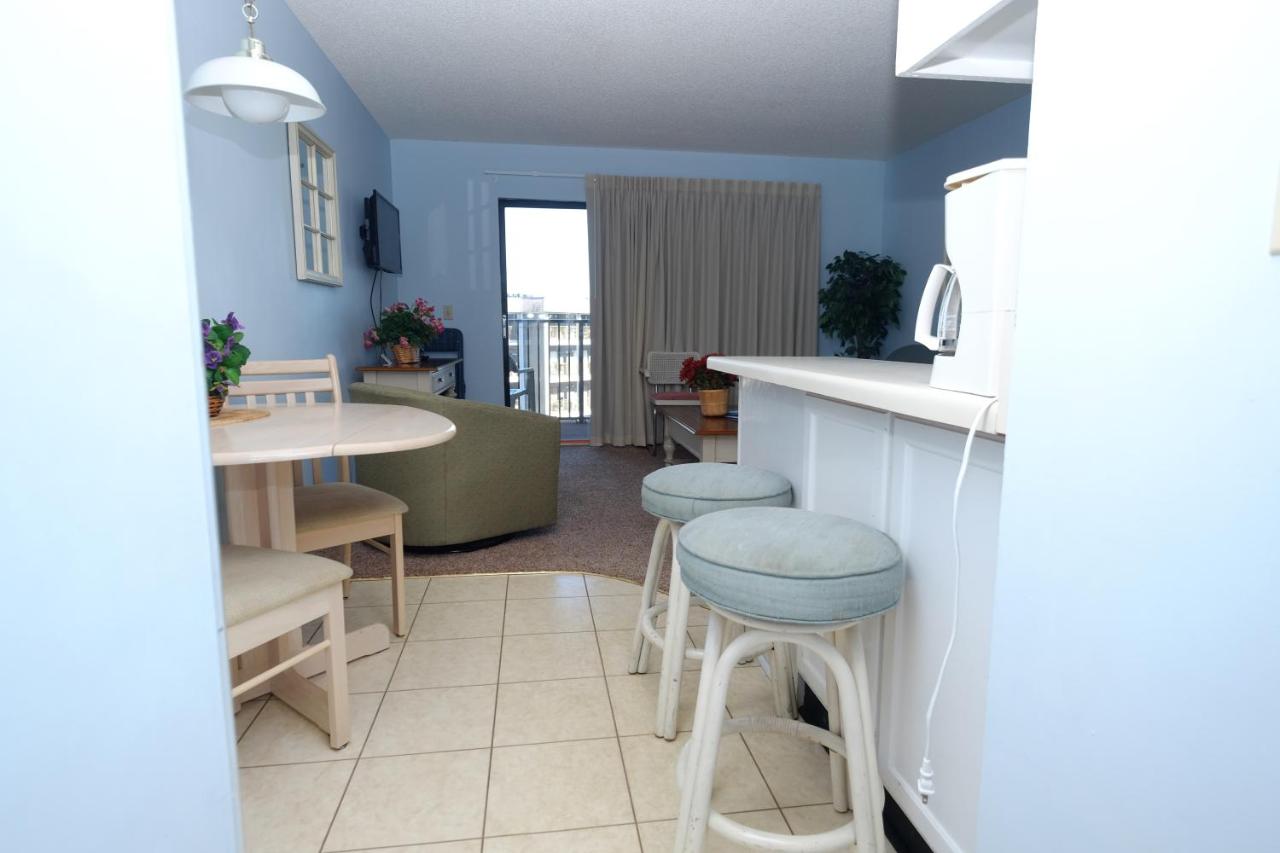 One Bedroom Apartment at Myrtle Beach Resort by Beach Vacations