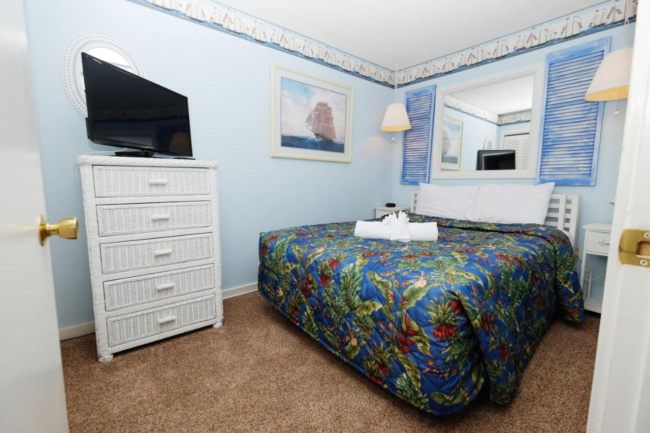 One Bedroom Apartment at Myrtle Beach Resort by Beach Vacations