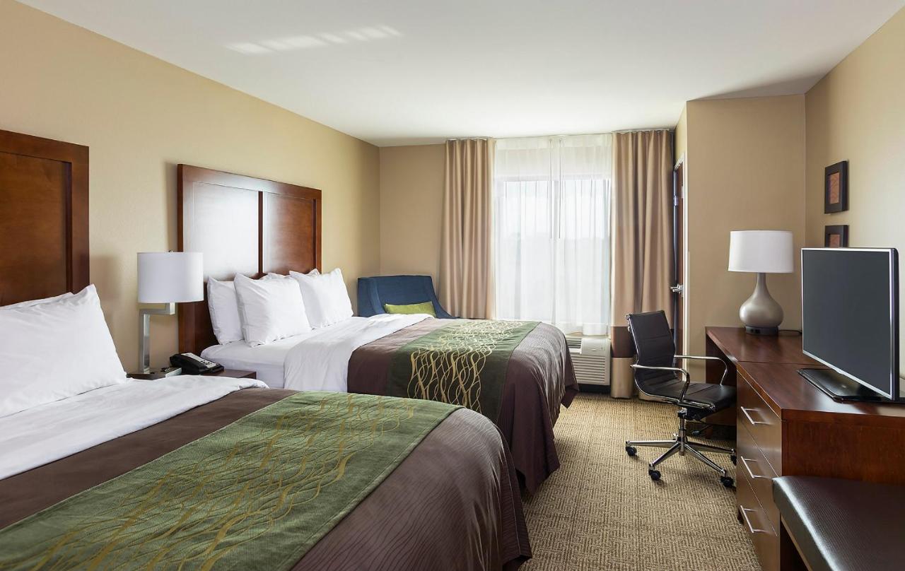 Queen Room with Two Queen Beds - Non-Smoking at Comfort Inn & Suites West - Medical Center