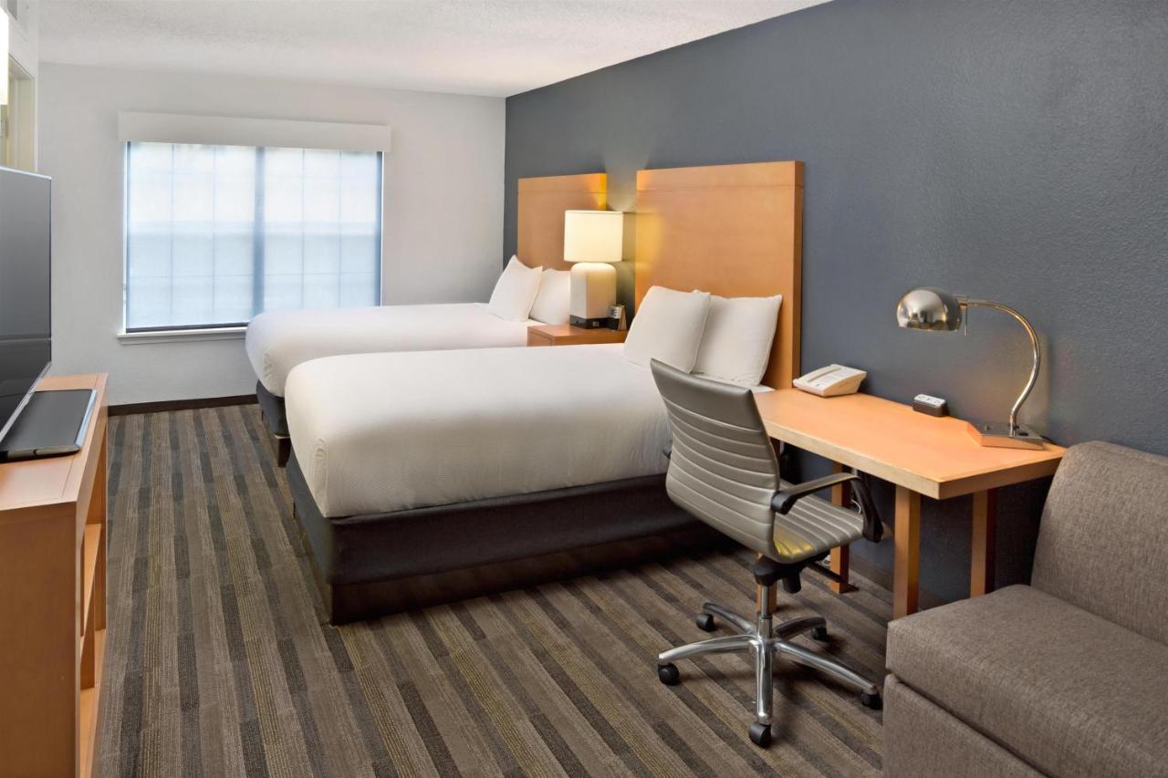 Executive Suite at HYATT house Austin/Arboretum