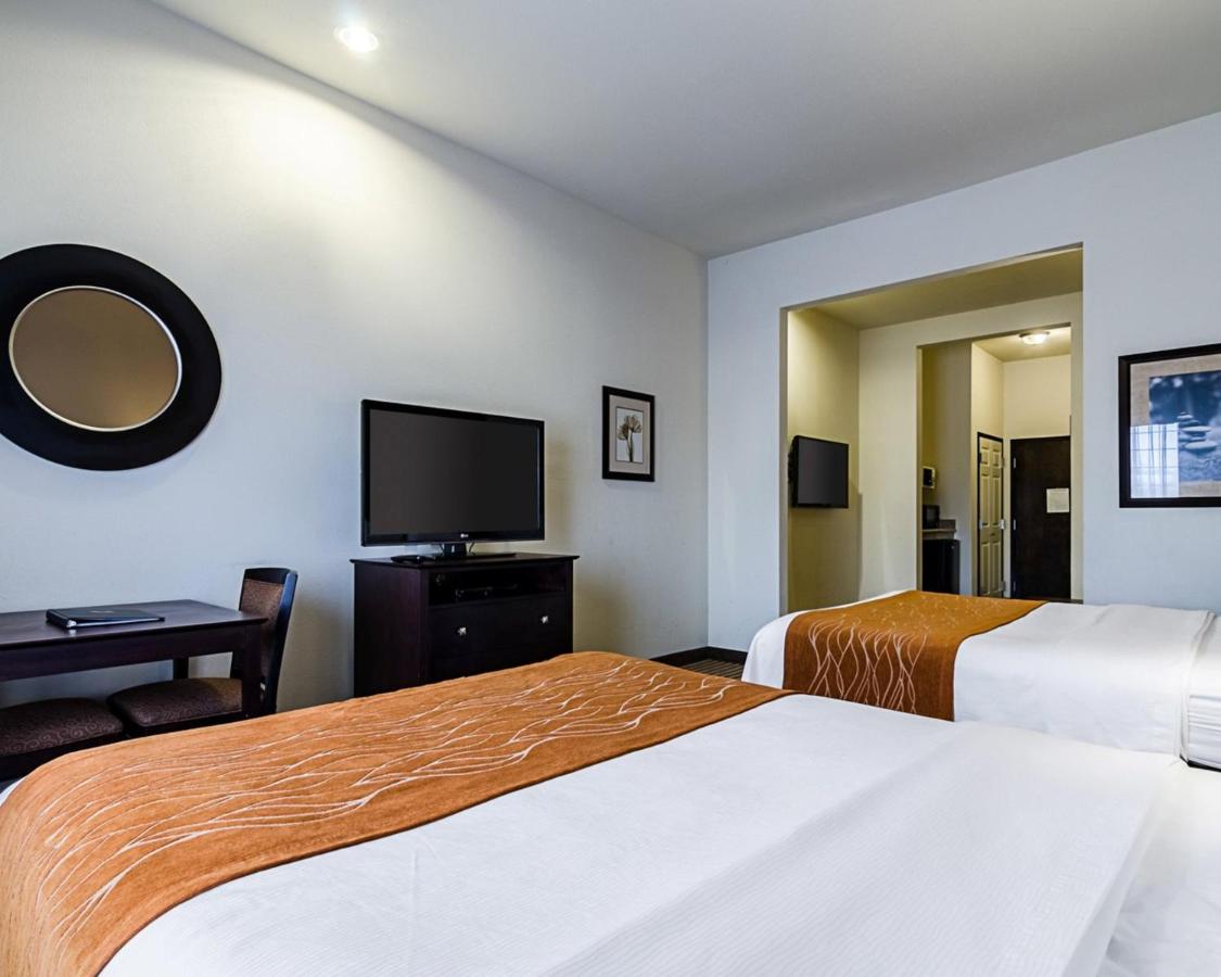 Queen Room with Two Queen Beds - Non-Smoking at Comfort Inn & Suites Lawrence - University Area