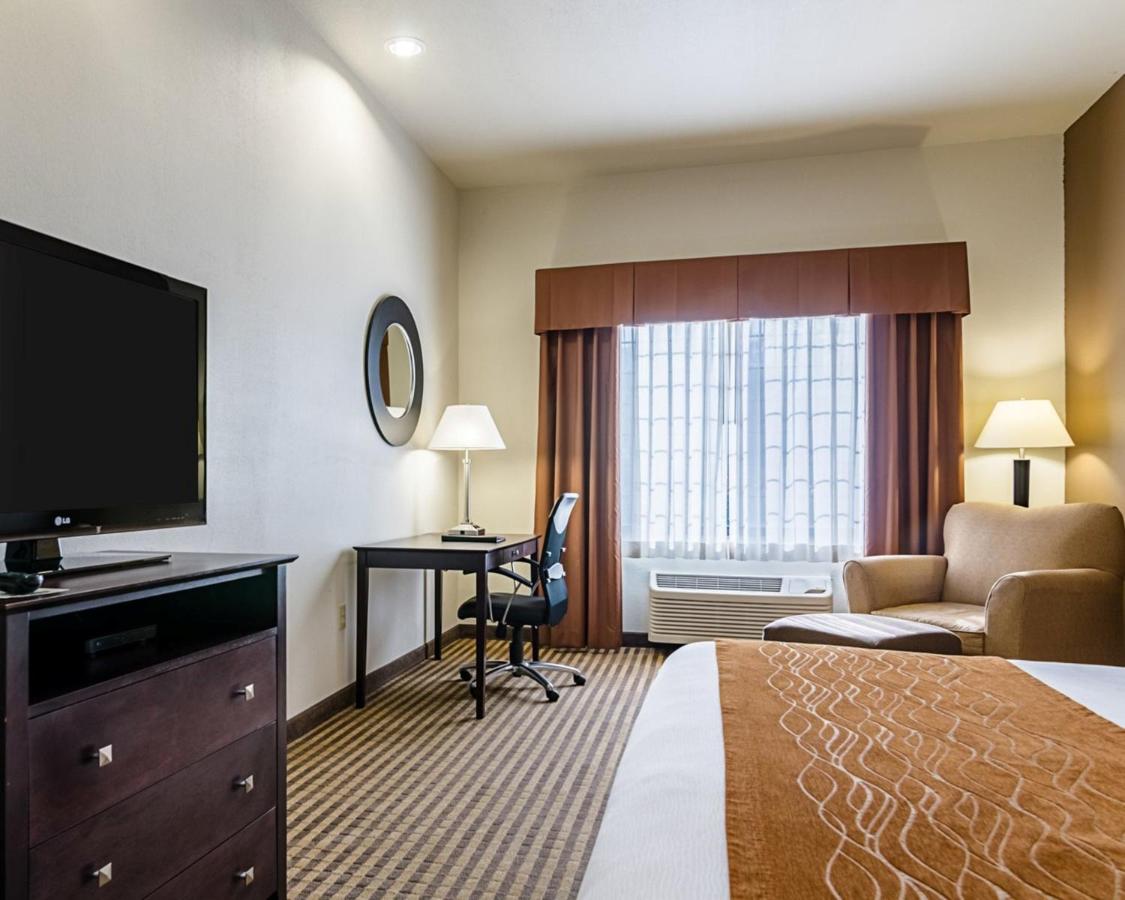Queen Room with Two Queen Beds - Non-Smoking at Comfort Inn & Suites Lawrence - University Area
