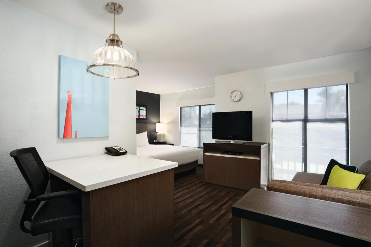 King Studio at HYATT house Pleasant Hill