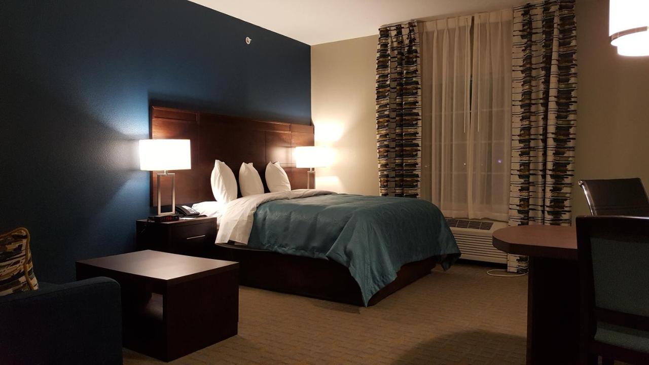 Queen Suite with Sofa Bed at MainStay Suites Midland