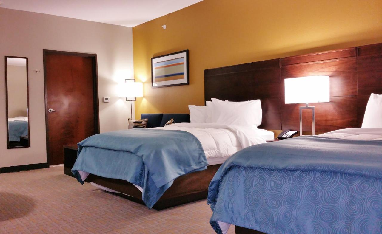 Suite with Two Double Beds at MainStay Suites Midland