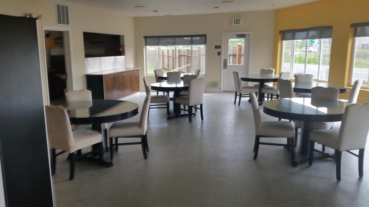  | Orca Inn Suites
