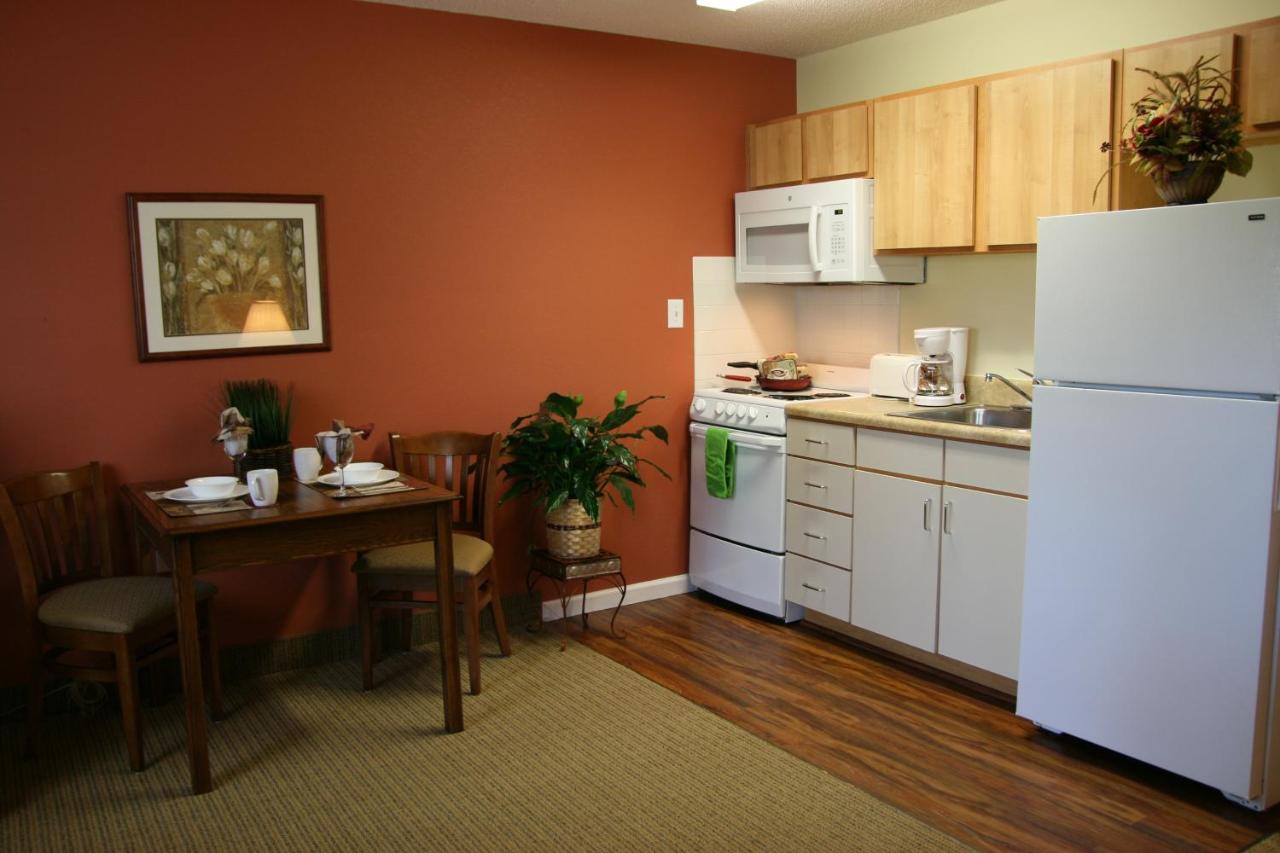  | Affordable Suites Fredericksburg