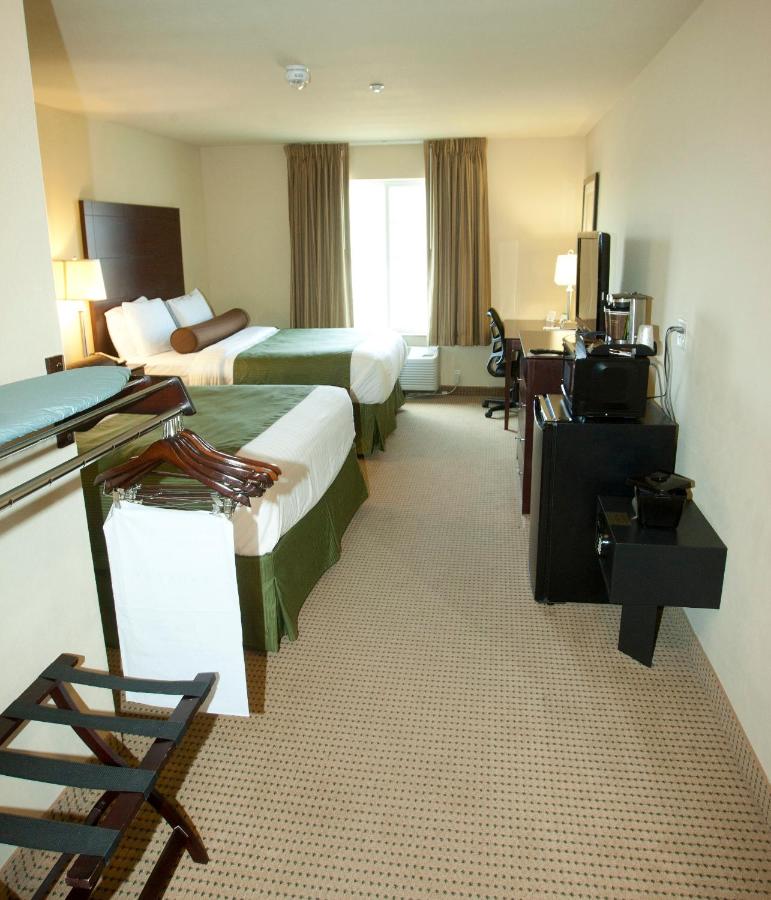 Queen Room - Disability Access at Cobblestone Inn & Suites - Langdon