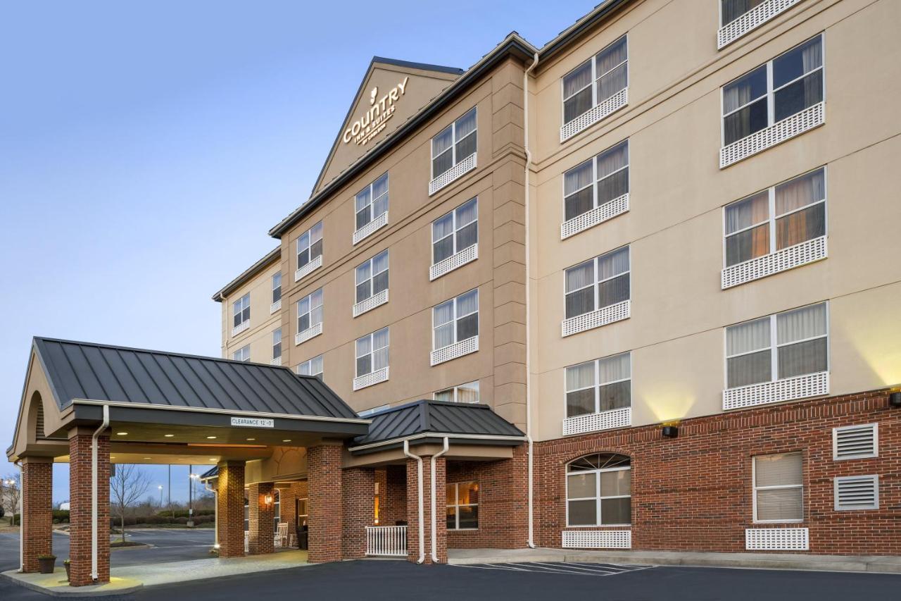 Queen Room with Two Queen Beds at Country Inn & Suites by Radisson, Anderson, SC