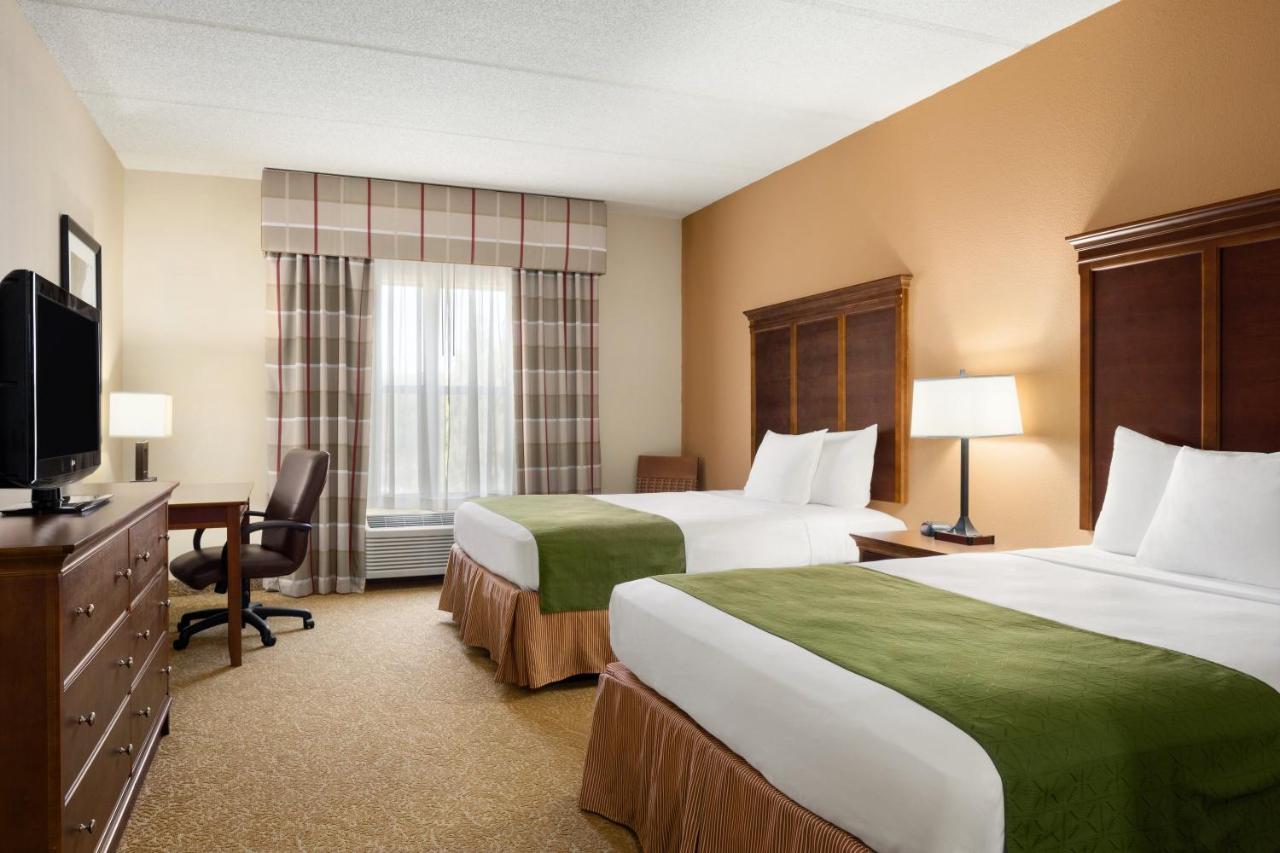 Queen Room with Two Queen Beds at Country Inn & Suites by Radisson, Anderson, SC