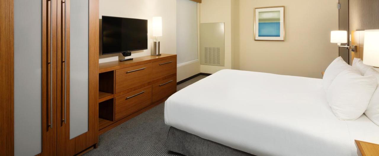 King Suite at Hyatt Place Lubbock