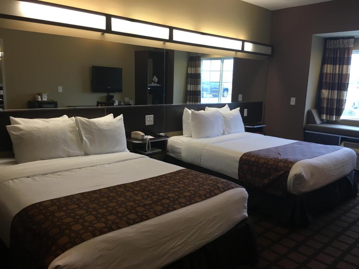 Queen Room with Two Queen Beds - Mobility Access/Non-Smoking at Microtel by Wyndham Perry National Fairground Area I-75