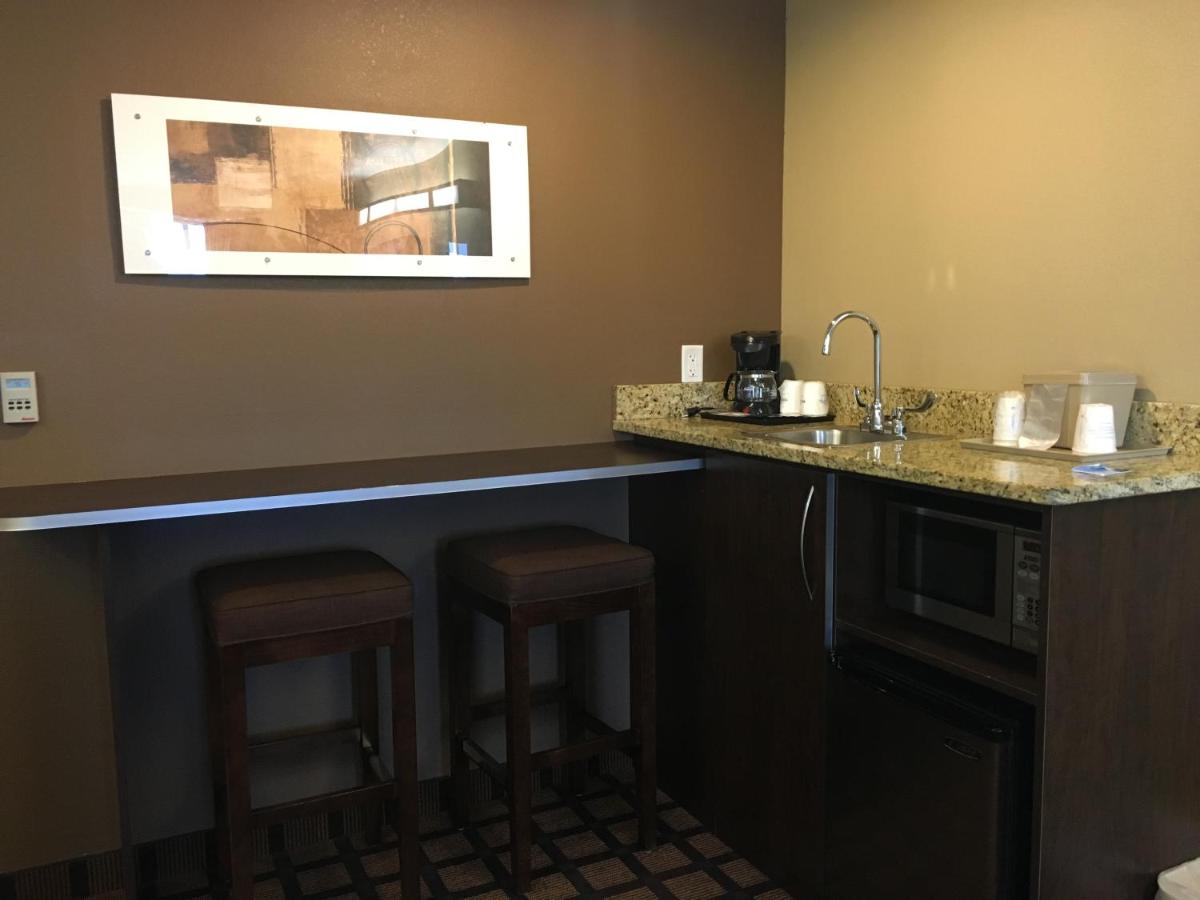 Queen Studio Suite - Non-Smoking at Microtel by Wyndham Perry National Fairground Area I-75