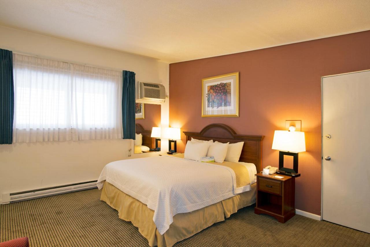 Double Room - Moblity Access/Non-Smoking at Days Inn by Wyndham Dover