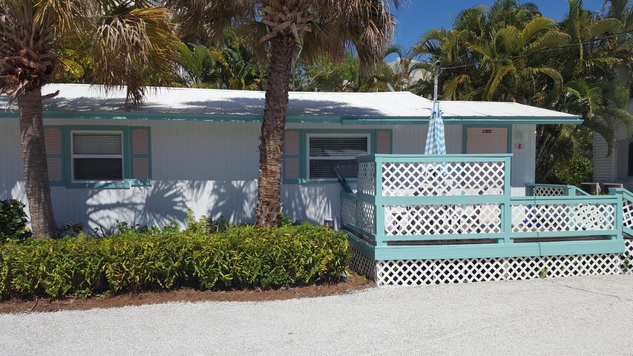| Gulf Breeze Cottages