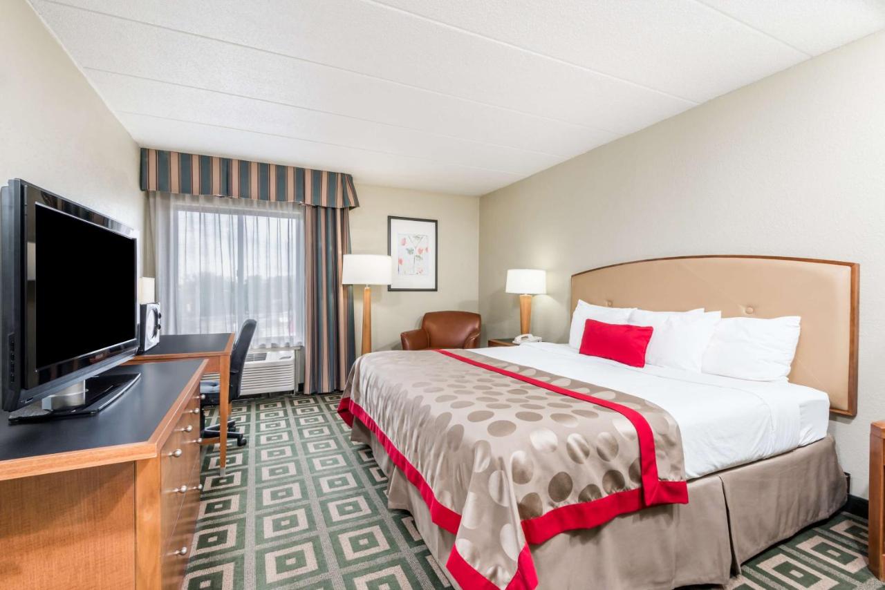 King Room - Smoking at Ramada by Wyndham Xenia