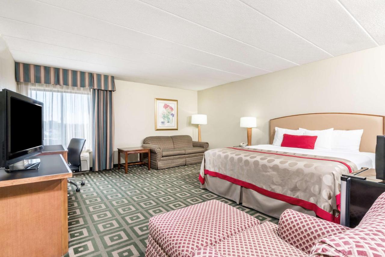 King Room with Sofa Bed - Non-Smoking at Ramada by Wyndham Xenia