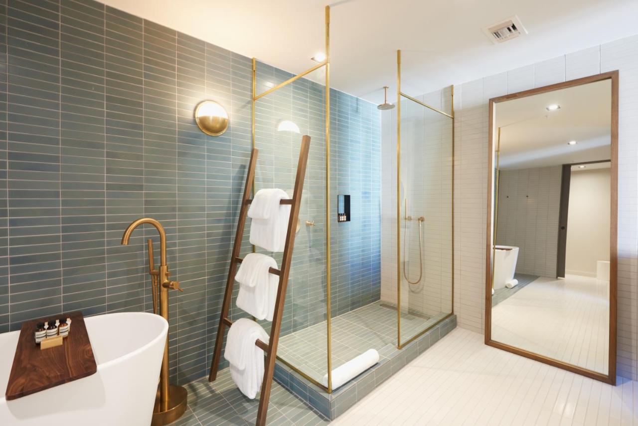 Deluxe King Suite at South Congress Hotel