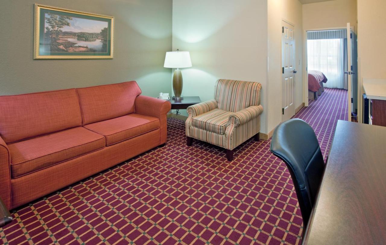 One-Bedroom King Suite - Non-Smoking at Country Inn & Suites by Radisson, Columbia, SC