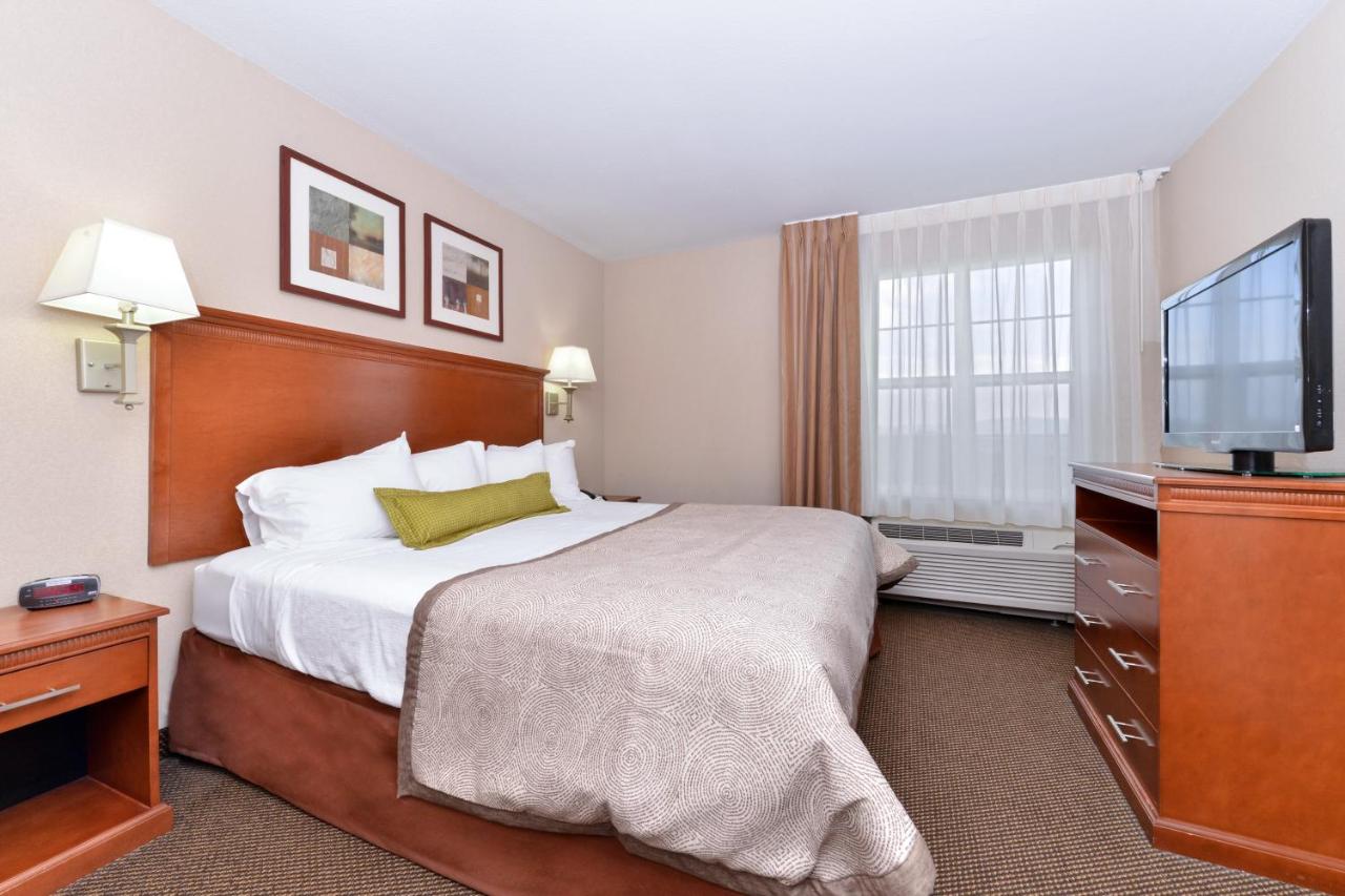 One-Bedroom Queen Suite with Sofa Bed at Candlewood Suites Elmira Horseheads, an IHG Hotel