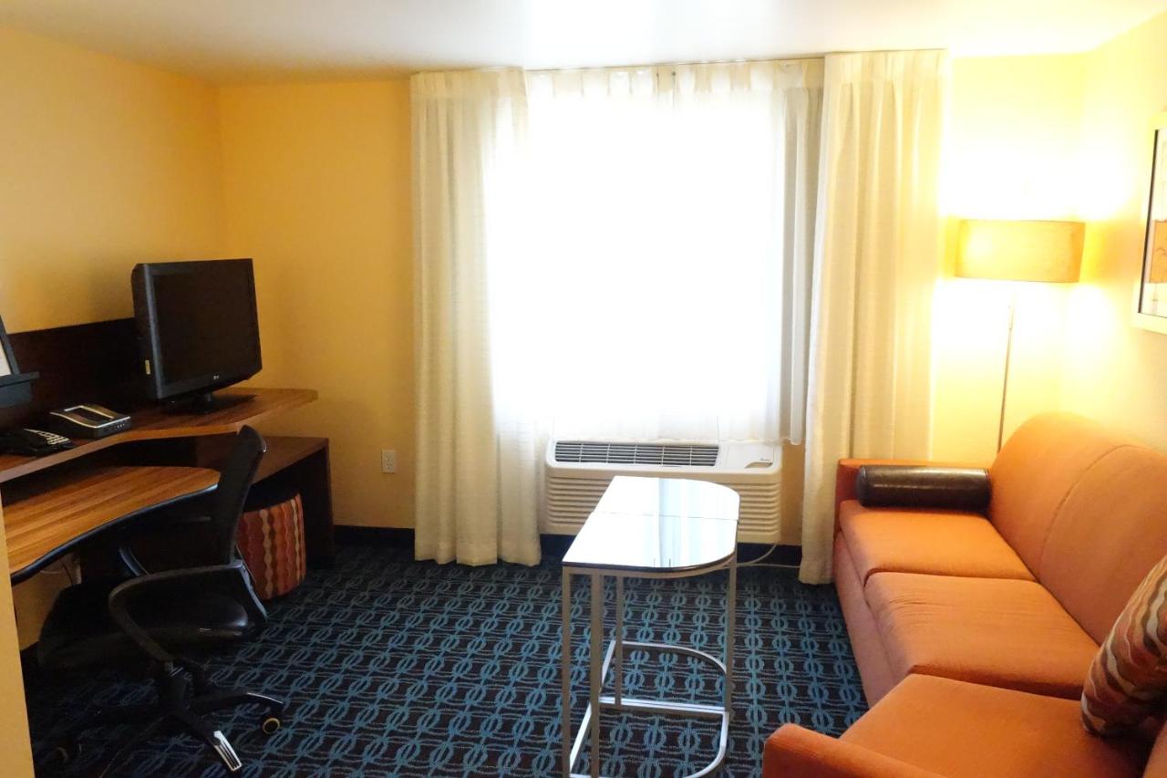 King Room with Sofa Bed at Country Inn & Suites by Radisson, Phoenix Airport, AZ